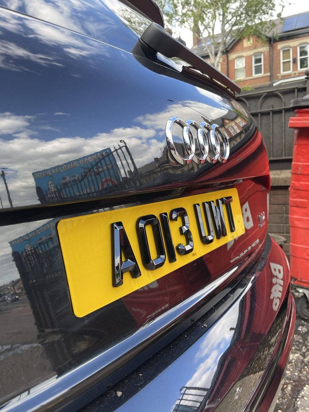 RegXperts plate fitted to a customer car