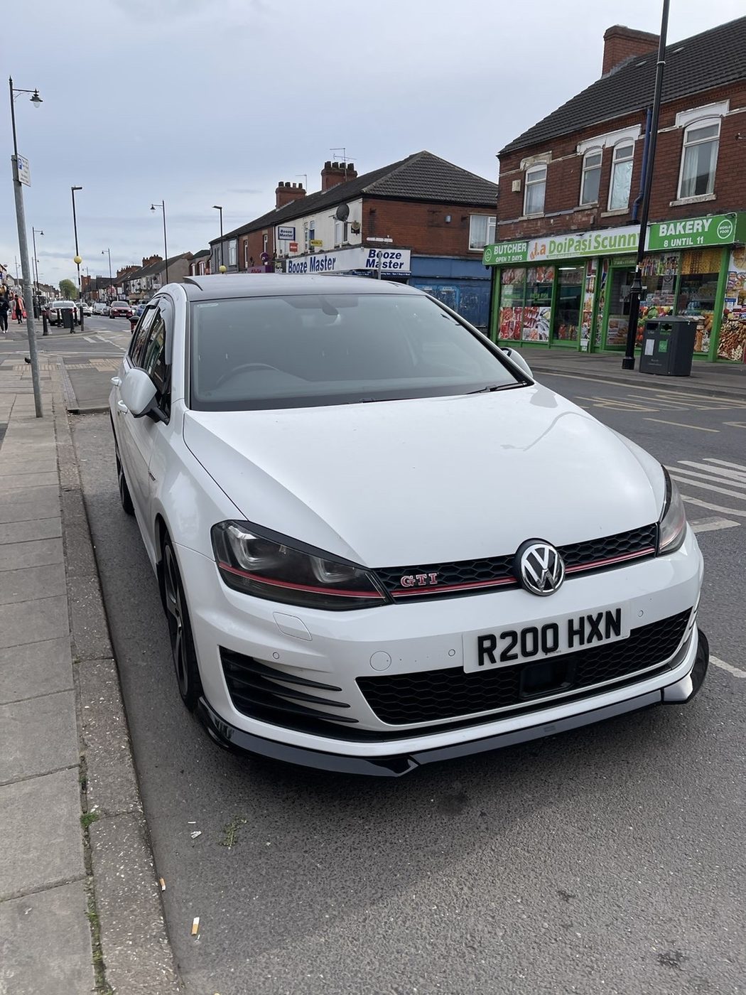 RegXperts plate fitted to a customer car